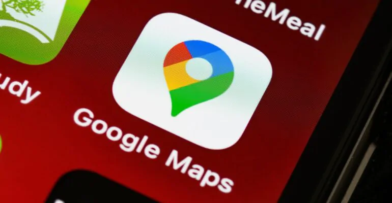 Odkrywanie Świata z Google Maps: Przewodnik dla Seniorów