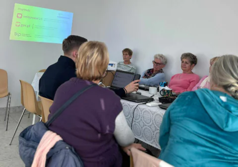 b7a70d6a-bb5f-4859-b3a8-aef69e52d20d